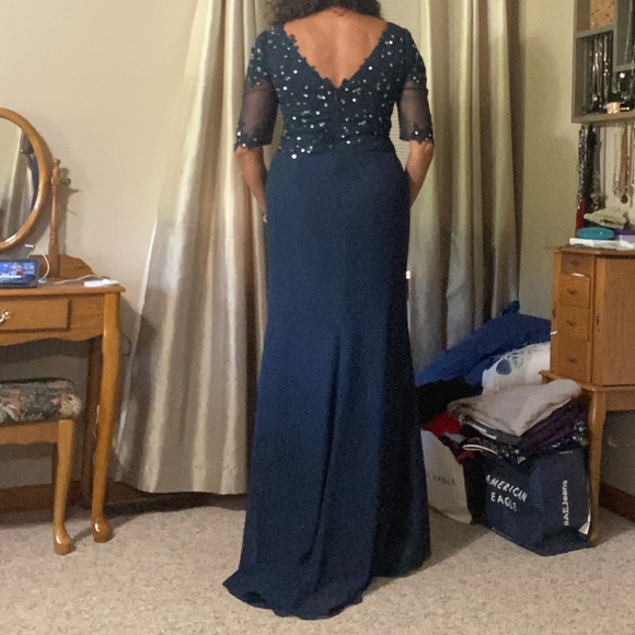 V-neck sheath chiffon evening dress sweep train Size 14 New with tags - Picture 8 of 8